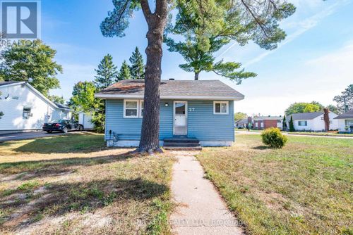 27 Summit St, Deep River, ON, K0J1P0 | Card Image