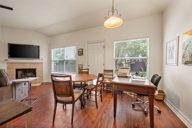 B - 1002 Castile Rd, Home with 3 bedrooms, 2 bathrooms and 3 parking in Austin TX | Image 14