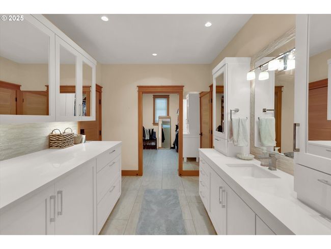 Separate Living Quarters | Image 29