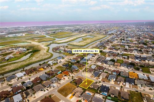13978 Jibstay St, Corpus Christi, TX, 78418-6100 | Card Image
