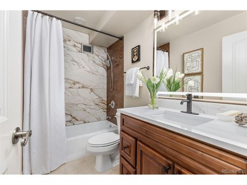 4c-750 S Alton Way, Denver, CO, 80247-1610 | Card Image