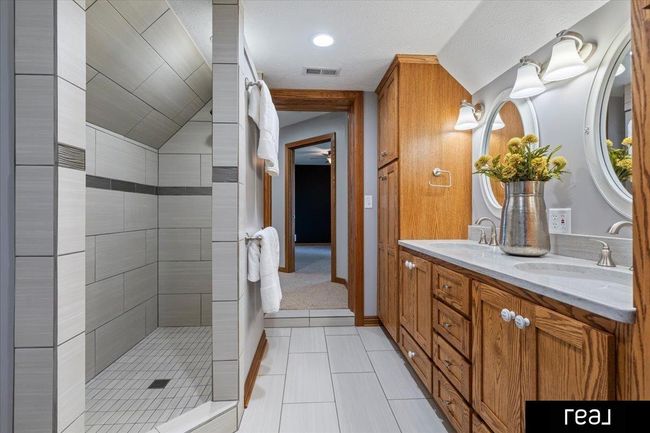31506 Pioneer Trl, House other with 6 bedrooms, 3 bathrooms and 8 parking in Treynor IA | Image 44