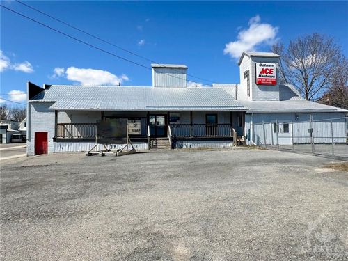 33 King St, Chesterville, ON, K0C1H0 | Card Image
