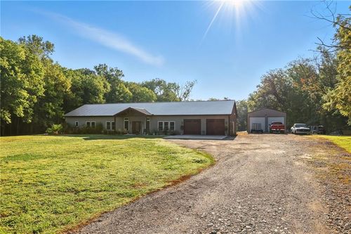 701 Nw 176th St, Smithville, MO, 64089-9065 | Card Image