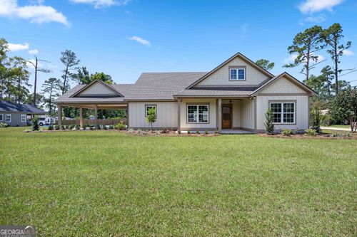 2208 N Oak St, Valdosta, GA, 31602-2504 | Card Image