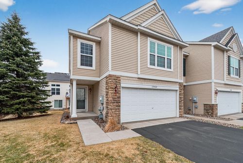 15422 Foster Dr N, Hugo, MN, 55038-8545 | Card Image