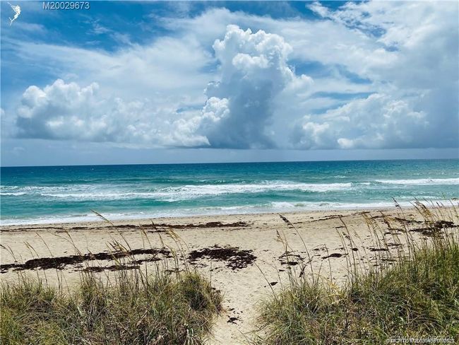 APT-401 - 10044 Ocean Dr, Condo with 3 bedrooms, 2 bathrooms and null parking in Jensen Beach FL | Image 78