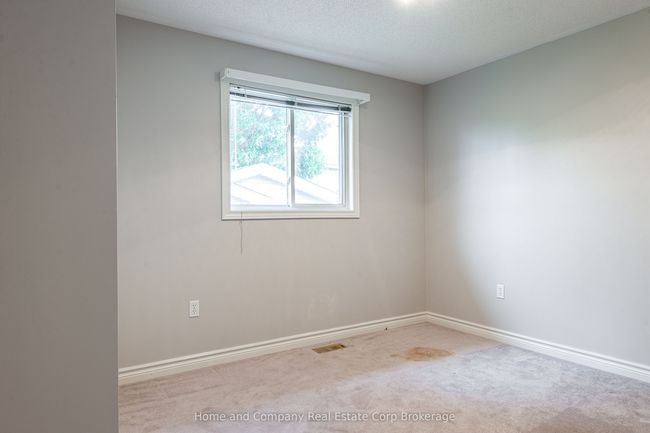 114 Killoran Cres, House other with 3 bedrooms, 2 bathrooms and 4 parking in Stratford ON | Image 16