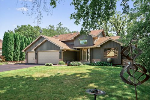 11096 Kenora Way, Lakeville, MN, 55044-8432 | Card Image