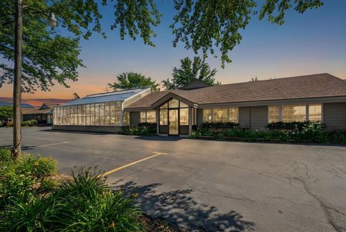 1126 E State St, SYCAMORE, IL, 60178-9576 | Card Image