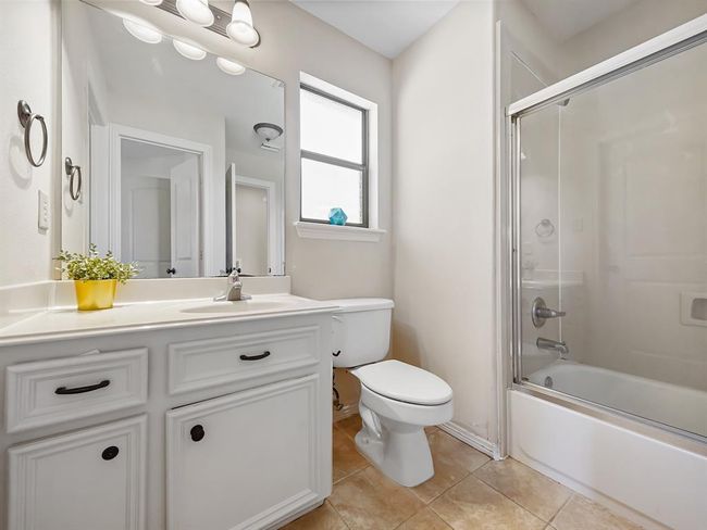 Attached en-suite bathroom for ultimate convenience and privacy. | Image 38