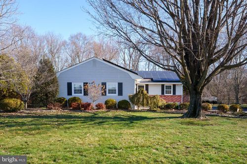 174 Hickory Corner Rd, East Windsor, NJ, 08520-1818 | Card Image