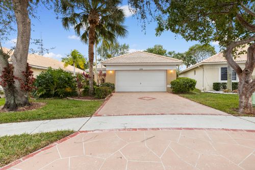 12958 Hampton Lakes Cir, Boynton Beach, FL, 33436-8204 | Card Image