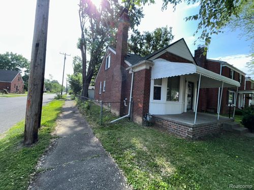 15778 Kentfield St, Detroit, MI, 48223-1245 | Card Image