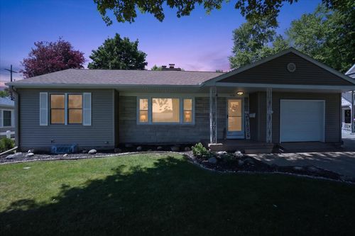 221 Bittersweet Ln, Battle Creek, MI, 49015-3809 | Card Image