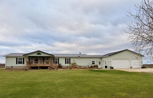 4852 Sampson Road, Pensaukee, WI, 54101 | Card Image