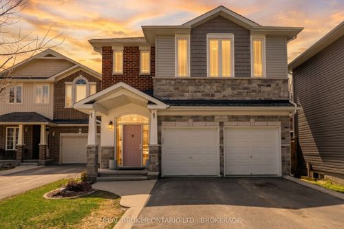 221 Clipper Crt, Kingston, ON, K7K0E8 | Card Image