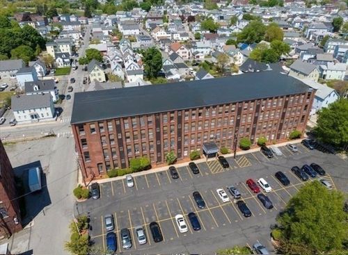 212-34 Newhall St, Lowell, MA, 01852-4152 | Card Image