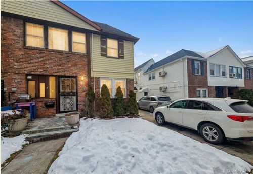 22316 56th Road, New York, NY, 11364 | Card Image