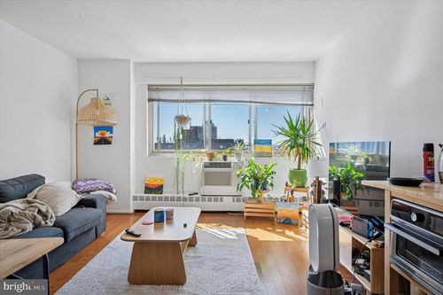 1612-2101 Chestnut St, PHILADELPHIA, PA, 19103-3131 | Card Image