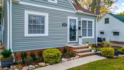 View of entrance to property | Image 3