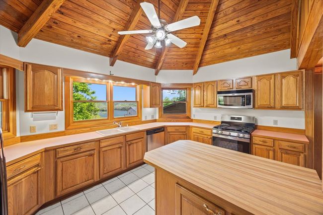 117 Falcon Dr, House other with 3 bedrooms, 3 bathrooms and 3 parking in Byrdstown TN | Image 14