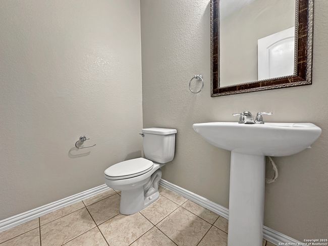 220 Scenic Hills Dr, House other with 4 bedrooms, 2 bathrooms and null parking in La Vernia TX | Image 22