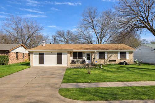 639 Yale Dr, Lancaster, TX, 75134-2527 | Card Image