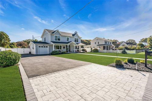 2289 Cedar Avenue, Islip, NY, 11779 | Card Image