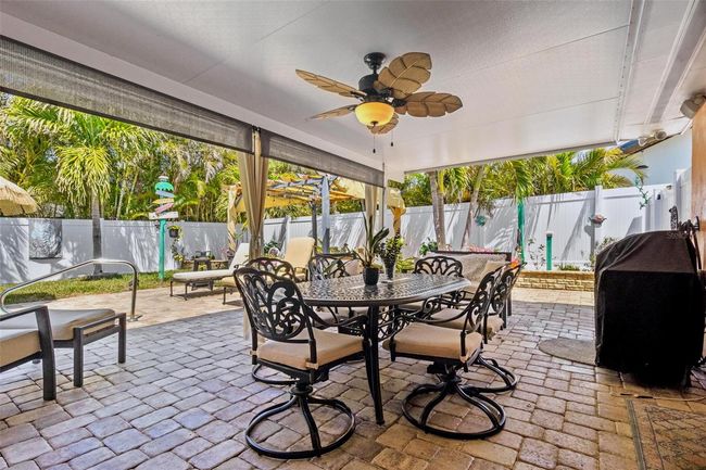 Covered outdoor dining | Image 26