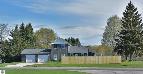 11850 Us Highway 31, Interlochen, MI, 49643-9365 | Card Image