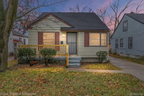 20051 Oakfield St, Detroit, MI, 48235-2245 | Card Image