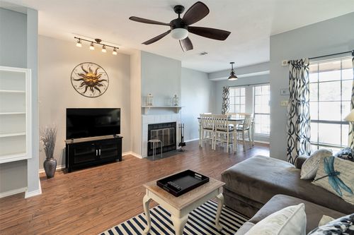 apt-b209-1933 Island Cir, Tool, TX, 75143-1725 | Card Image