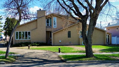 109 5 Ave E, Hanna, AB, T0J1P0 | Card Image