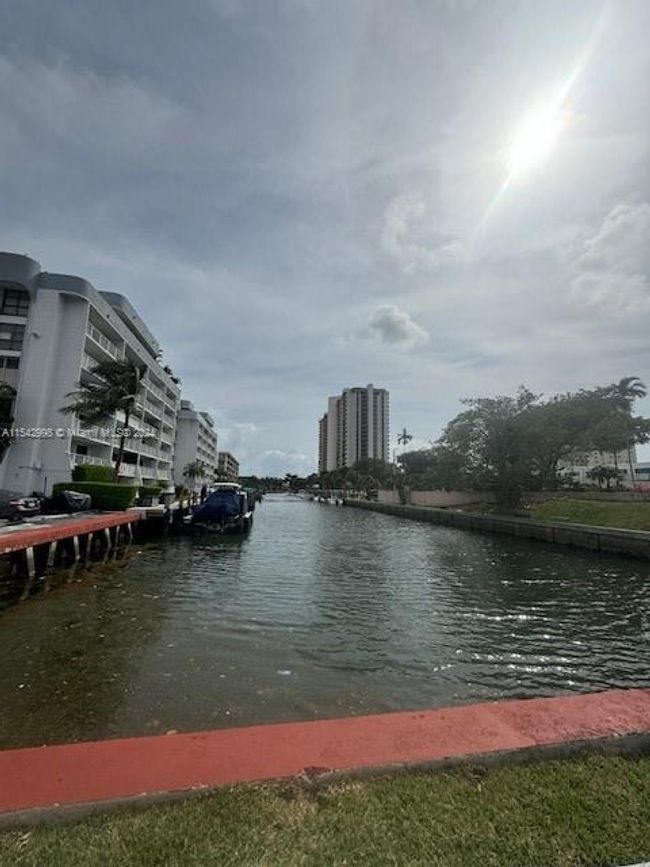 APT-109 - 1650 Ne 115 Th St, Condo with 1 bedrooms, 2 bathrooms and null parking in Miami FL | Image 16
