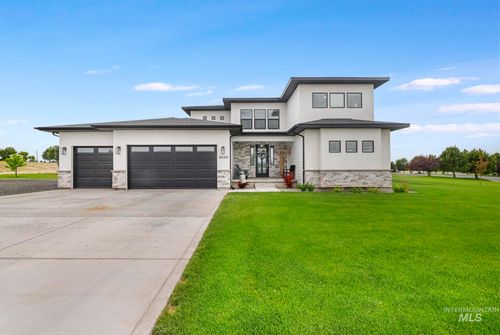 3826 Susan Cir E, Hansen, ID, 83334-5502 | Card Image