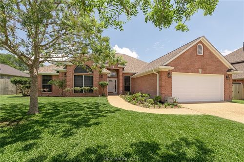 4607 Park Hollow Cir, Bryan, TX, 77802-5859 | Card Image