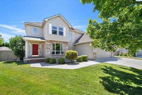 5723 W 12th Ave, Kennewick, WA, 99338-2175 | Card Image