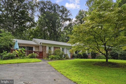 7401 Little Ct, WARRENTON, VA, 20187-9051 | Card Image