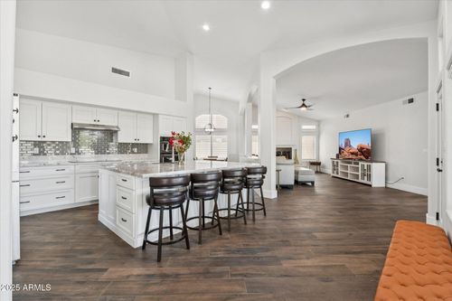 22054 N 64th Ave, Glendale, AZ, 85310-4256 | Card Image