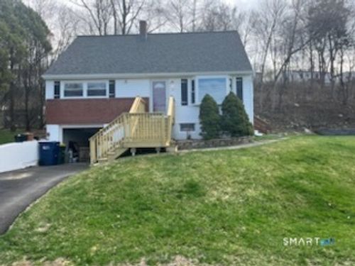 12 Berkshire Cir, Ansonia, CT, 06401-2443 | Card Image