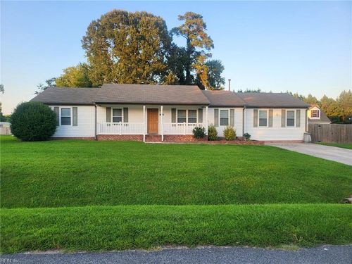 119 Hudgins Farm Dr, Yorktown, VA, 23692-2242 | Card Image