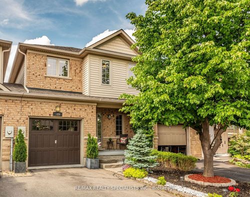 189 Fall Fair Way, Binbrook, ON, L0R1C0 | Card Image