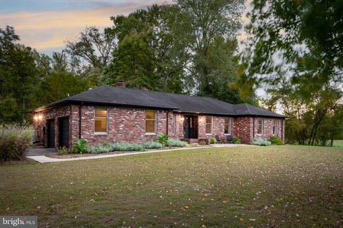 5915 River Rd, BRYANS ROAD, MD, 20616-3105 | Card Image