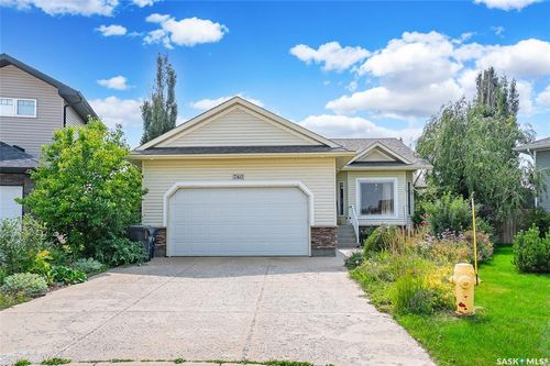 740 Reddekopp Dr, Martensville, SK, S0K2T2 | Card Image