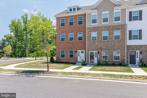 8750 Mimosa Ave, CLINTON, MD, 20735-9676 | Card Image