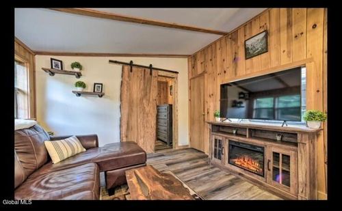 61-783 Woodstock Rd, East Berne, NY, 12059-2351 | Card Image