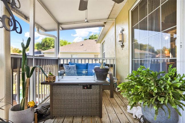 Balcony | Image 27