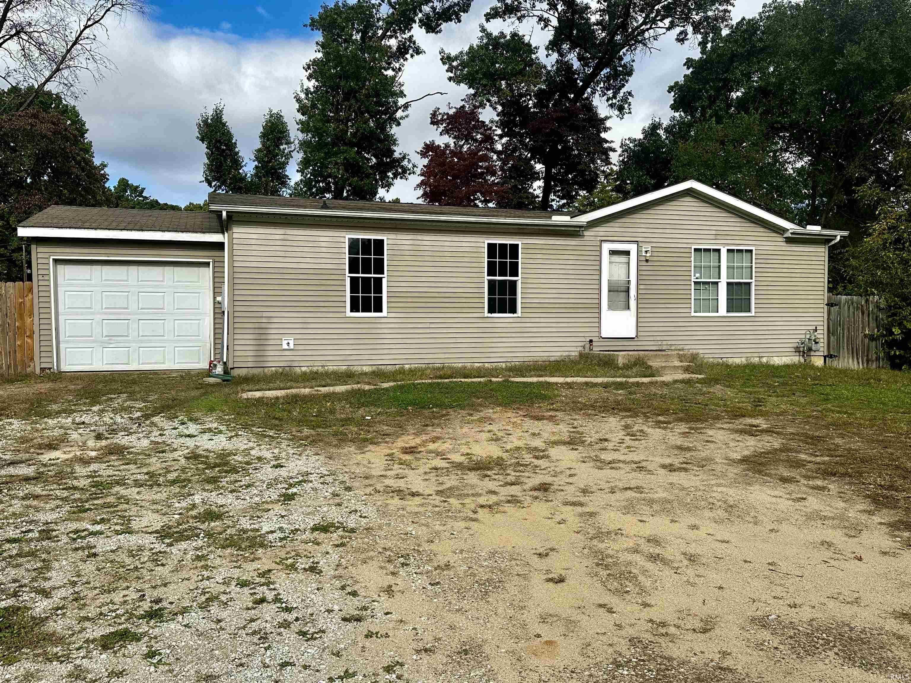 26085 Gerald Street, For Sale in Elkhart Zoocasa