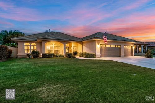 4401 Palisades Cir, Bakersfield, CA, 93308-6581 | Card Image